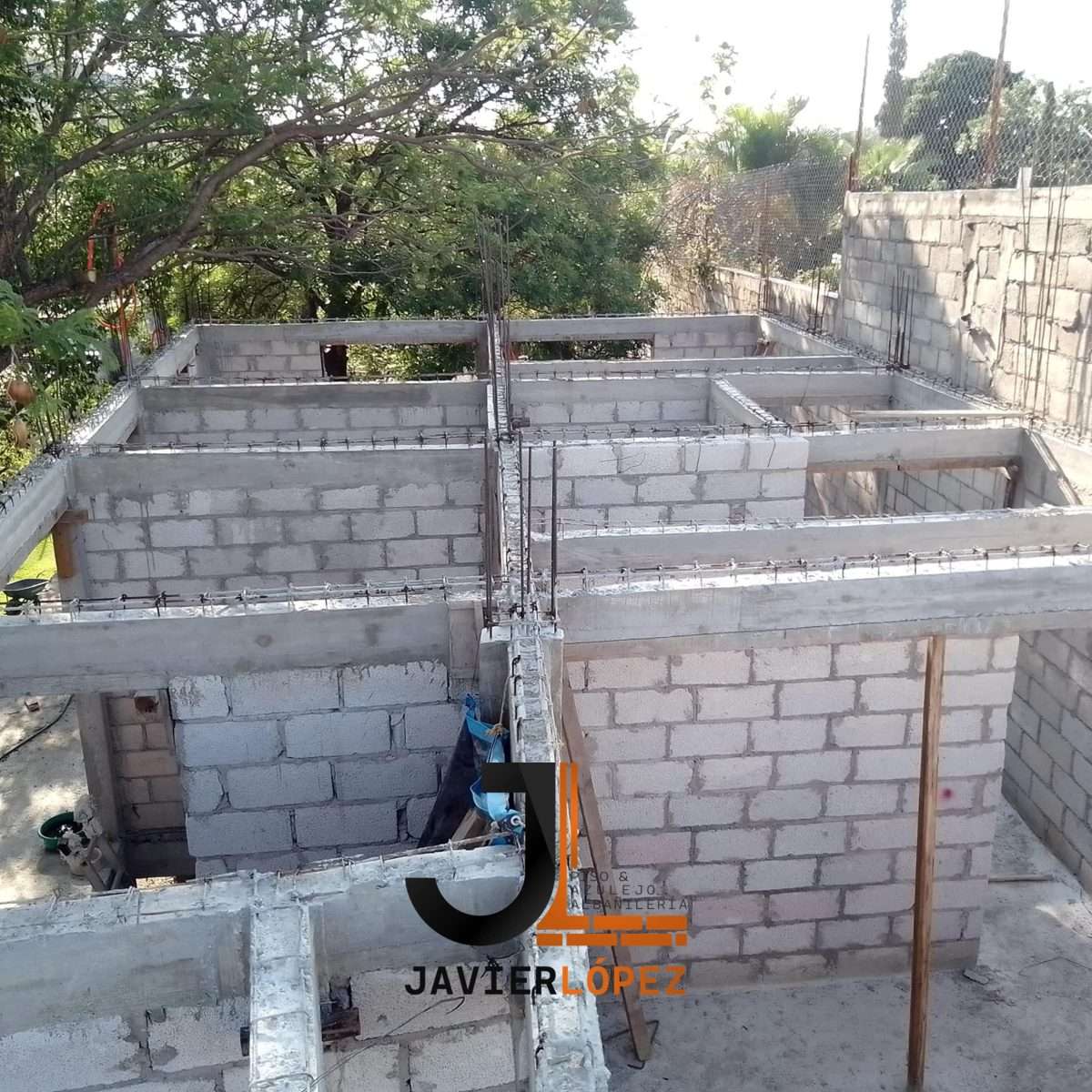 Javier Perez, Trabajos INSTALACIÓN DE PISOS Y ALBAÑILERÍA